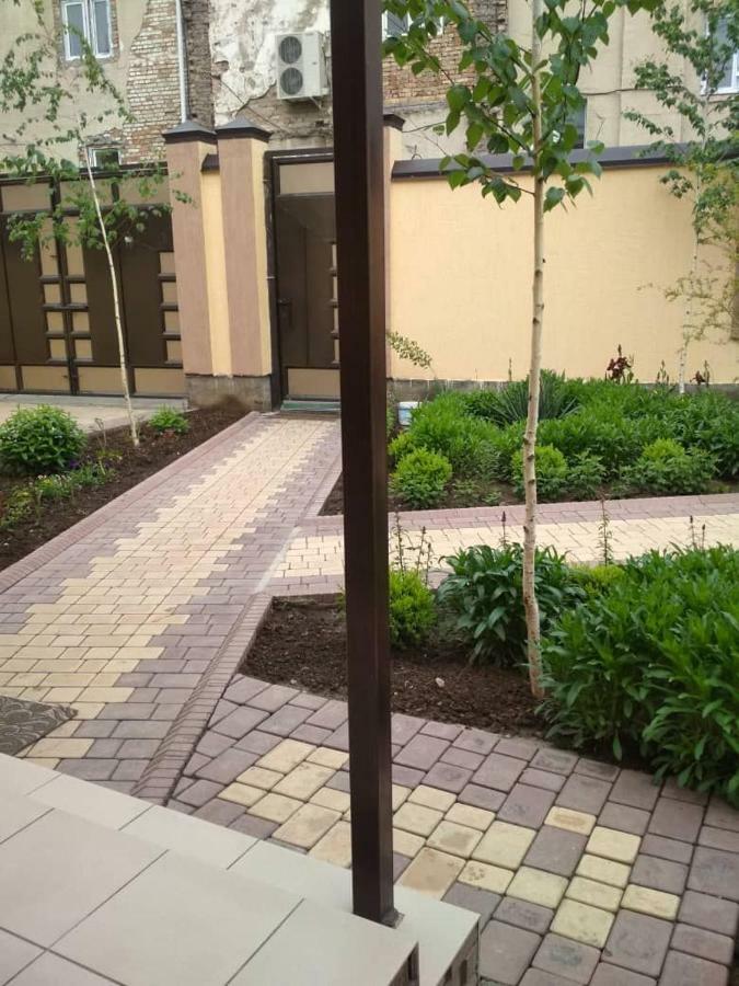 Medi Guest House Osh Exterior photo
