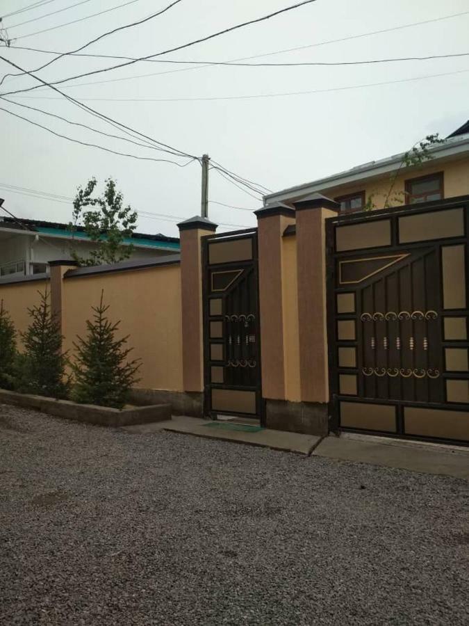 Medi Guest House Osh Exterior photo